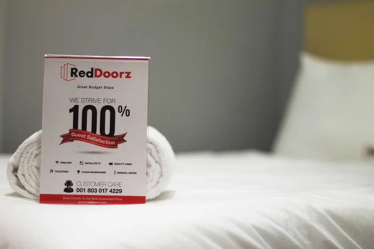 Reddoorz Plus @ Petitenget Seminyak Guest house
